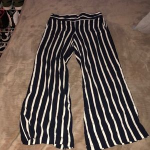 Stripped navy blue pants (flowy)